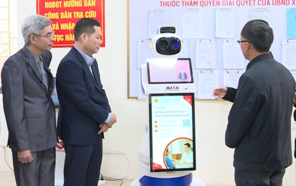 xa-dau-tien-o-thanh-hoa-dua-robot-ai-vao-phuc-vu-hanh-chinh-cong