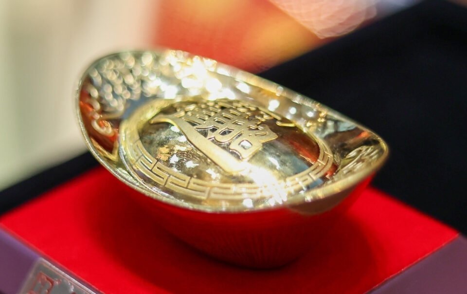 gia-vang-hom-nay-18/11/2025:-dong-loat-tut-doc,-giam-toi-1,2-trieu-dong/luong