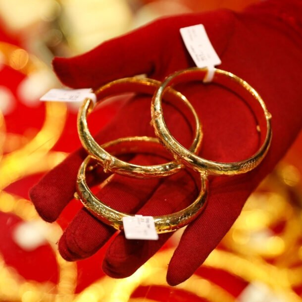 gia-vang-hom-nay-21/11/2025-rung-lac-'truoc-gio-g',-sjc-ha-nhiet