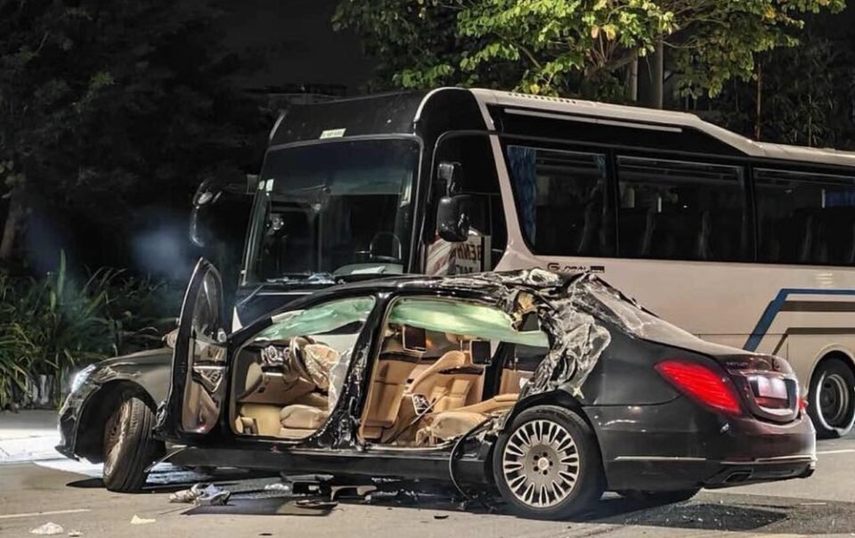 dien-bien-moi-vu-xe-sang-maybach-s600-gay-tai-nan-tai-quang-ninh