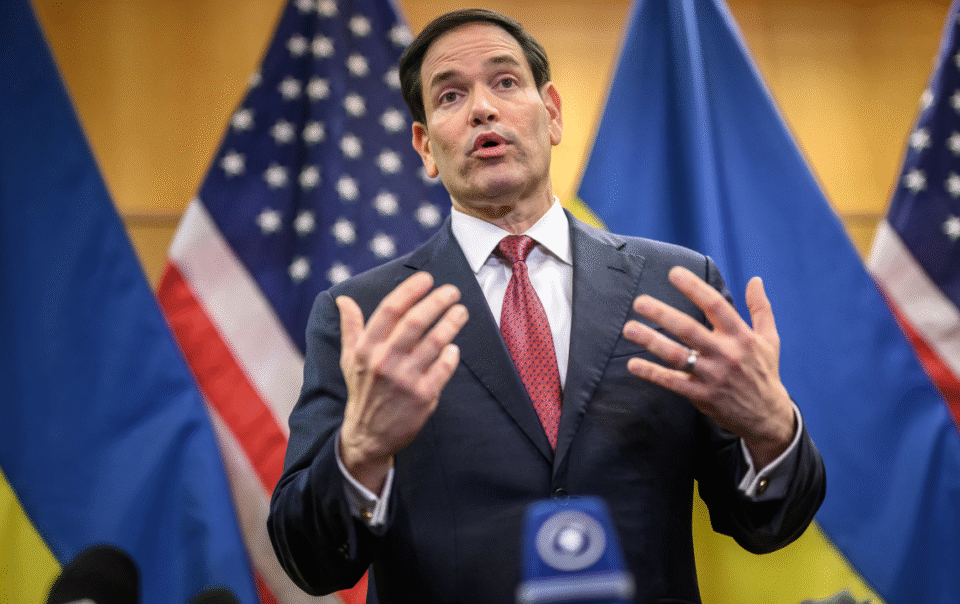 my,-ukraine-tuyen-bo-dat-tien-trien-lon-ve-de-xuat-hoa-binh