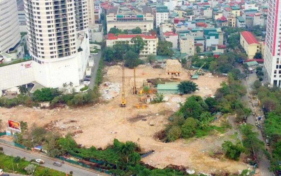 ctx-holdings-muon-roi-san-chung-khoan-sau-khi-ban-dat-vang-cau-giay-cho-cong-ty-cua-sun-group