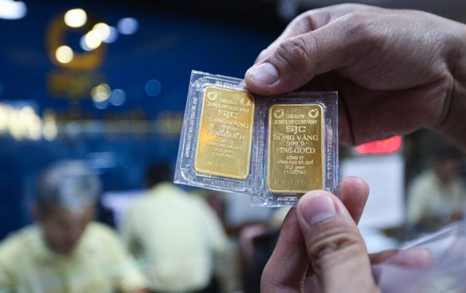 gia-vang-mieng-sjc-ve-duoi-150-trieu-dong/luong
