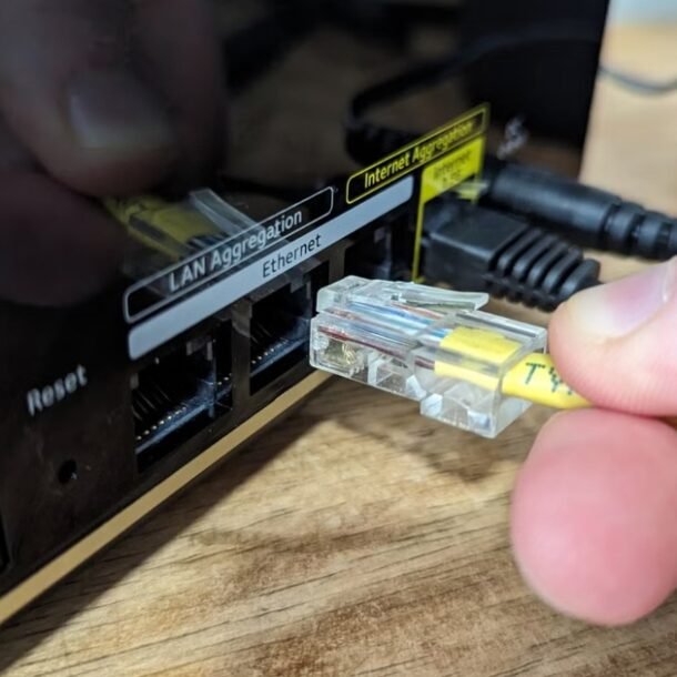 nam-thiet-bi-nen-ket-noi-bang-ethernet-thay-vi-dung-wi-fi