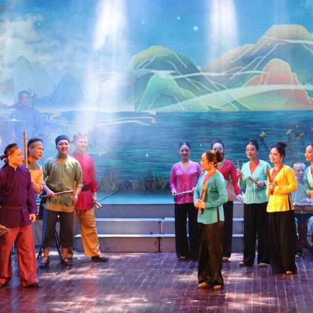 nghe-si-tham-gia-cac-cuoc-lien-hoan-la-san-tim-huy-chuong-de-duoc-phong-tang-danh-hieu?