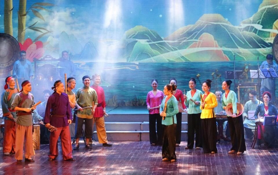 nghe-si-tham-gia-cac-cuoc-lien-hoan-la-san-tim-huy-chuong-de-duoc-phong-tang-danh-hieu?