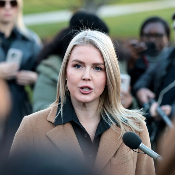 ‘nguoi-nha’-cua-thu-ky-bao-chi-nha-trang-bi-ice-bat-giu,-du-luan-my-tranh-cai