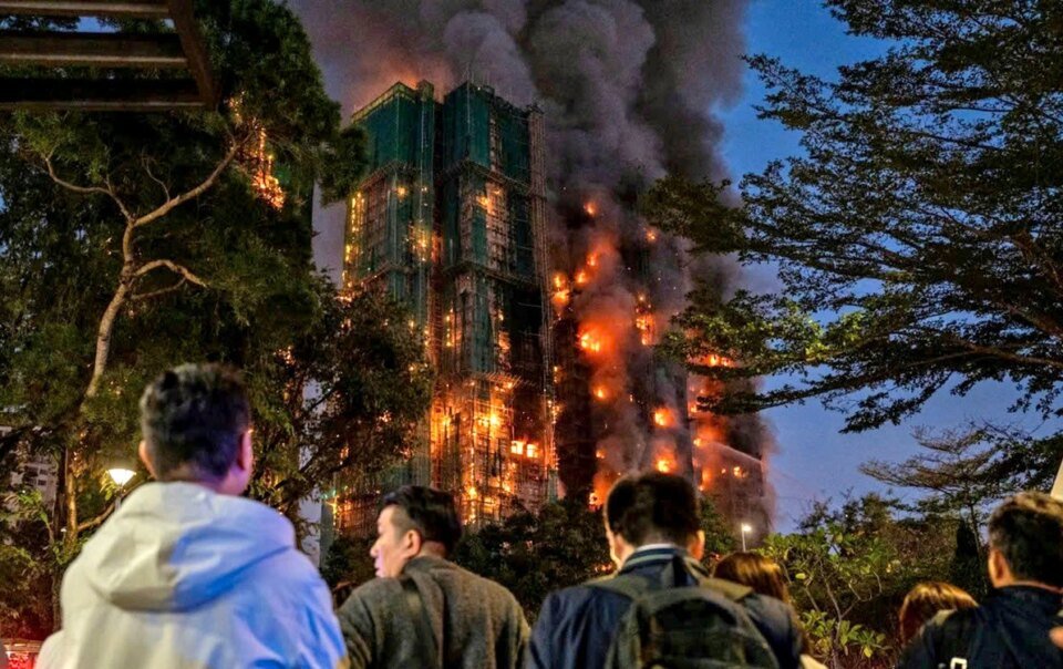 chay-chung-cu-94-nguoi-chet-o-hong-kong:-drone-va-cong-nghe-moi-co-ngan-duoc-tham-hoa?