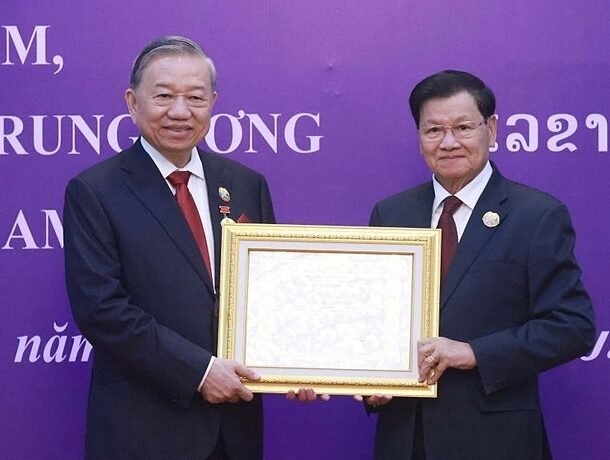 lao-trao-huan-chuong-vang-quoc-gia-cho-tong-bi-thu-to-lam