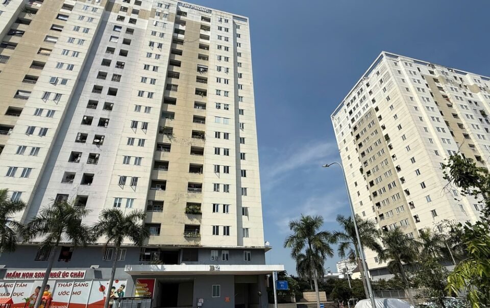 nhieu-chu-dau-tu-van-chay-y-cap-so-hong-cho-nguoi-mua-nha