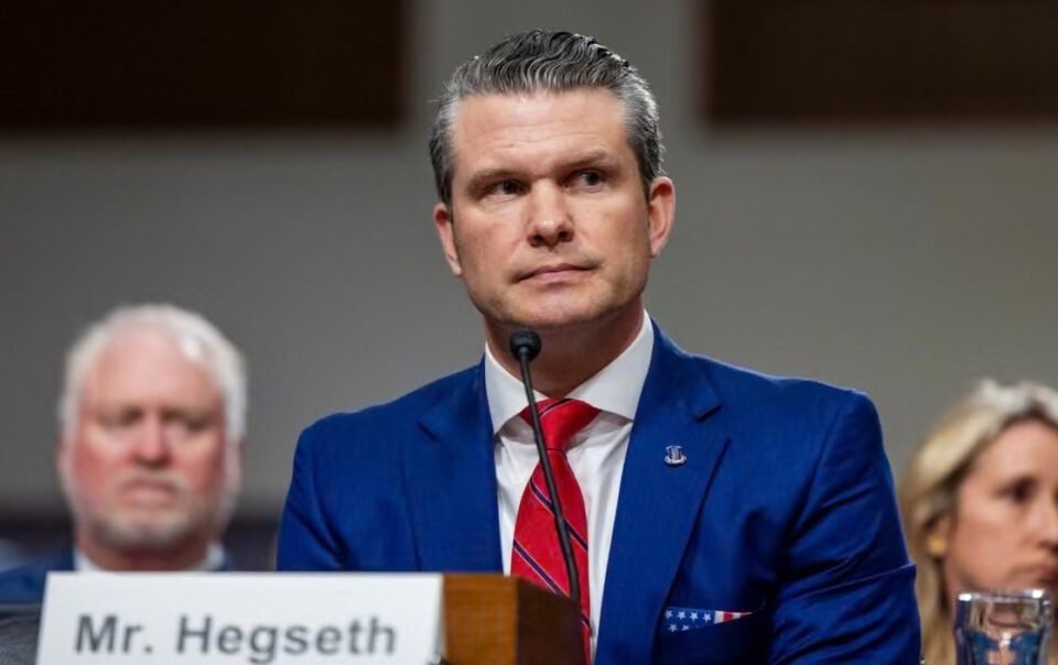 nghi-si-my-yeu-cau-dieu-tra-'menh-lenh'-cua-bo-truong-chien-tranh