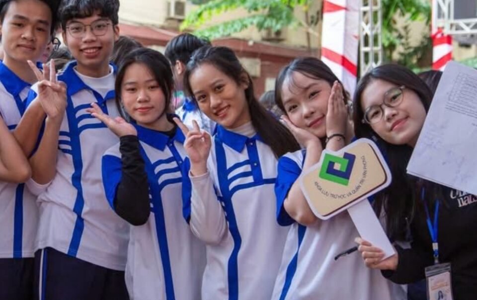 nhieu-nganh-khoa-hoc-xa-hoi-dh-quoc-gia-ha-noi-khong-xet-to-hop-c00