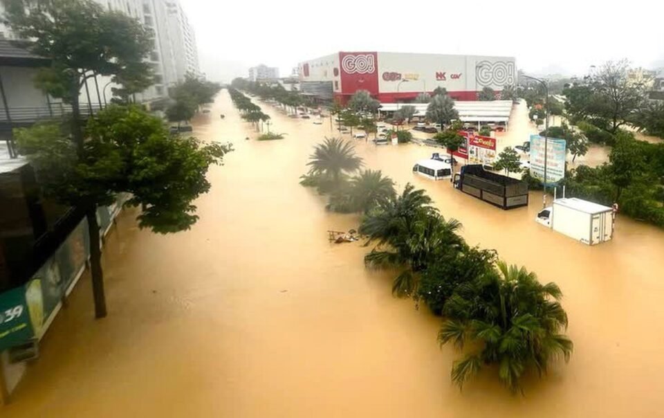 to-chuc-khi-tuong-the-gioi:-mua-lu-o-viet-nam-vua-qua-‘thuc-su-khung-khiep’,-con-nhieu-dot-mua-nua