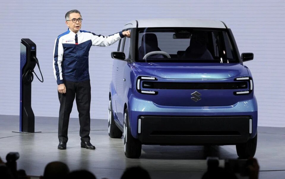 ong-trump-‘khoai’-dong-xe-mini-kieu-nhat