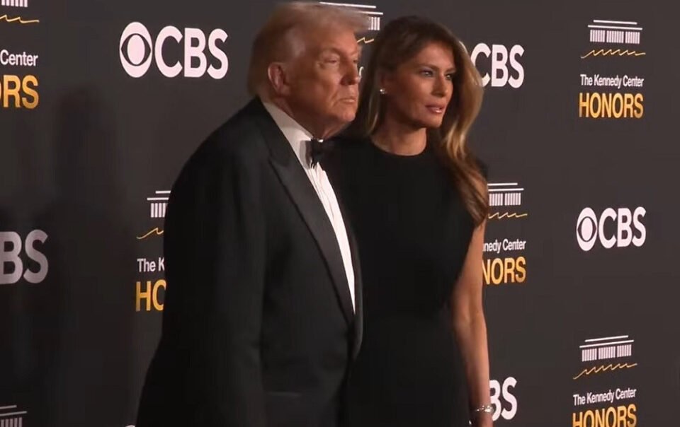 ong-trump-'that-vong'-vi-tong-thong-ukraine-chua-doc-du-thao-hoa-binh-cua-my