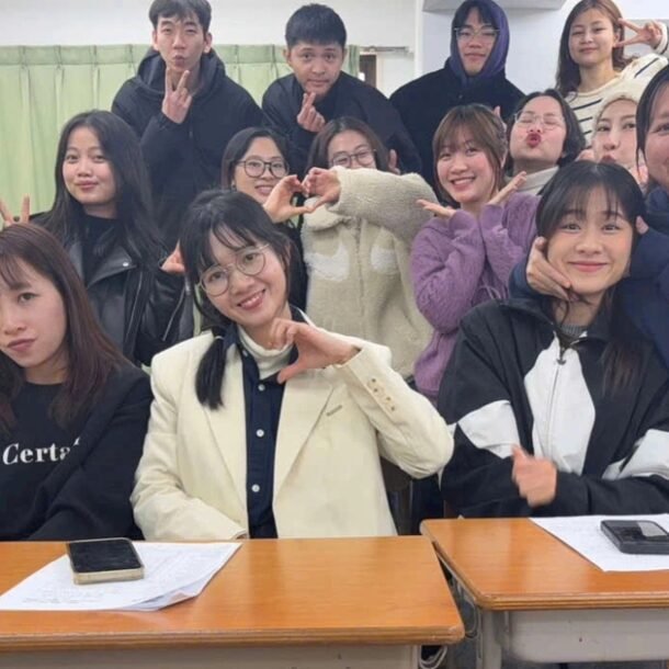 thanh-nien-va-toi:-bao-thanh-nien-–-hanh-trang-theo-toi-toi-nhat-ban