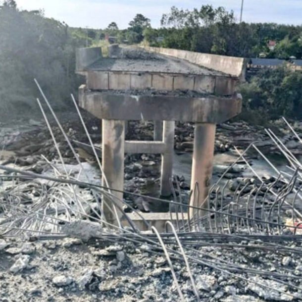 bangkok-pha-huy-cau,-can-nhac-chan-tuyen-duong-bien-trong-yeu-o-vinh-thai-lan