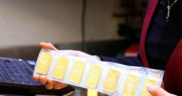 gi&aacute;-v&agrave;ng-h&ocirc;m-nay-2312.2025:-v&agrave;ng-tang-l&ecirc;n-muc-cao-ky-luc