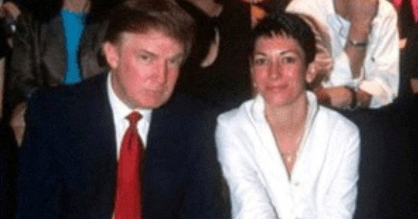 &ocirc;ng-trump-tung-8-lan-di-m&aacute;y-bay-ri&ecirc;ng-cua-&ocirc;ng-epstein?