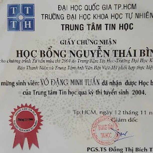 thanh-nien-va-toi:-hanh-trinh-nguoc-trang,-toi-va-bao-thanh-nien