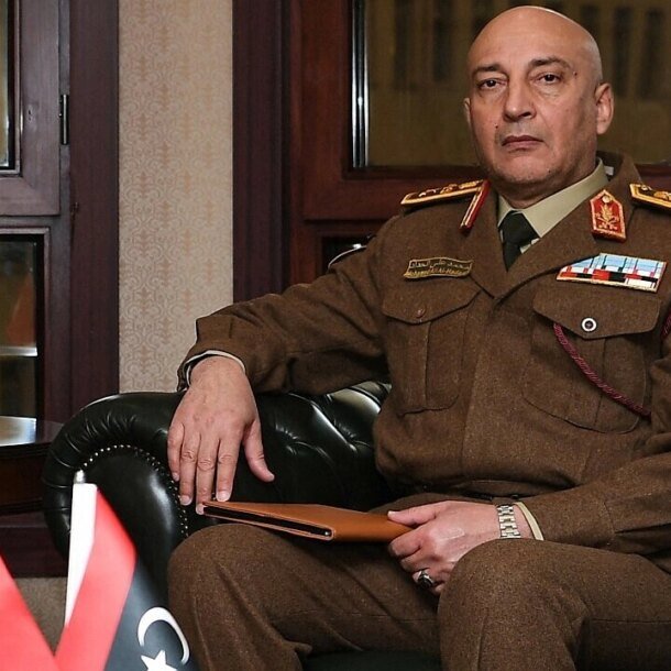 may-bay-roi-o-tho-nhi-ky,-tuong-libya-thiet-mang