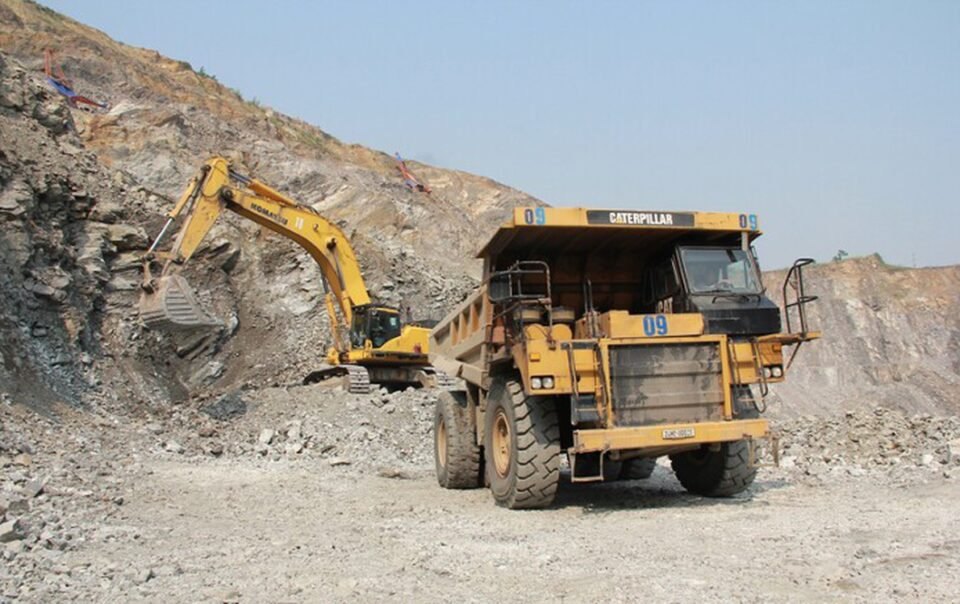 mot-doanh-nghiep-khai-thac-vang-bao-lai-gan-2.400-ti,-san-luong-gan-1-tan/nam