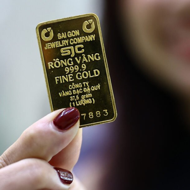 gia-vang-mieng-tang-800.000-dong