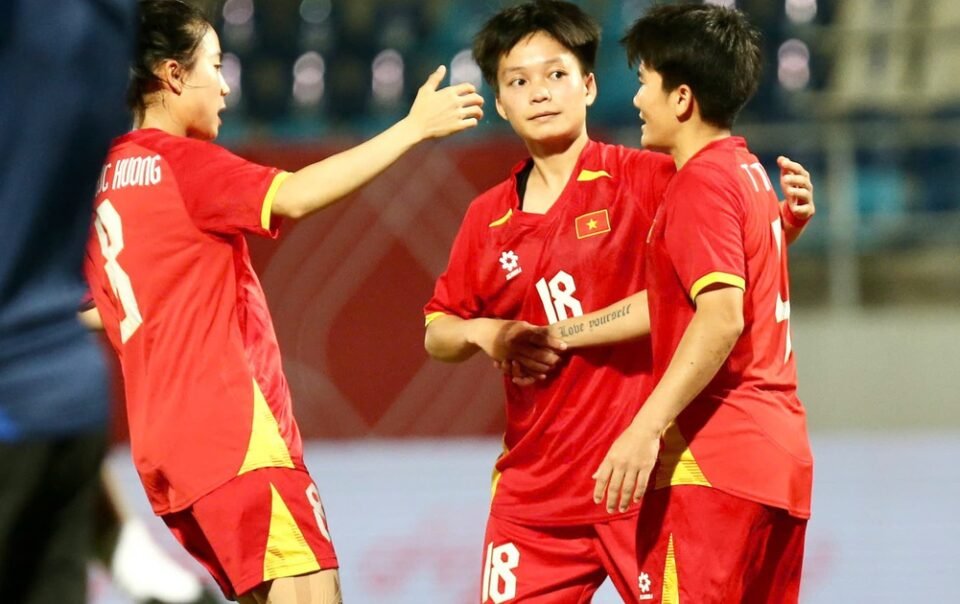 xac-dinh-ro-lich-thi-dau-doi-tuyen-nu-viet-nam-tai-chau-a:-mot-tran-da-dung-giua-trua