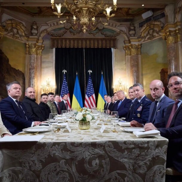 ong-trump-noi-nga-se-giup-ukraine-tai-thiet-sau-xung-dot