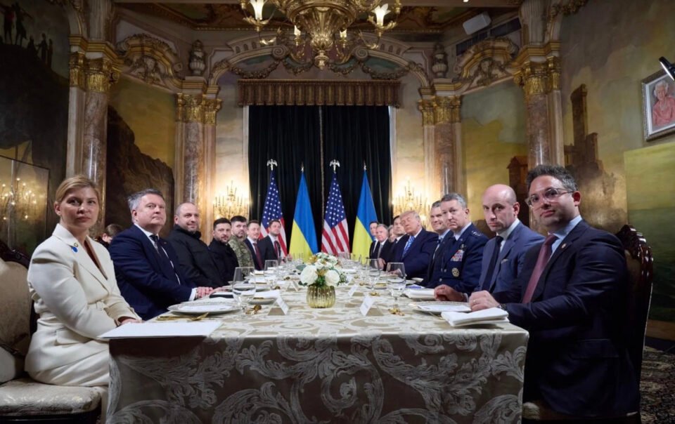 ong-trump-noi-nga-se-giup-ukraine-tai-thiet-sau-xung-dot