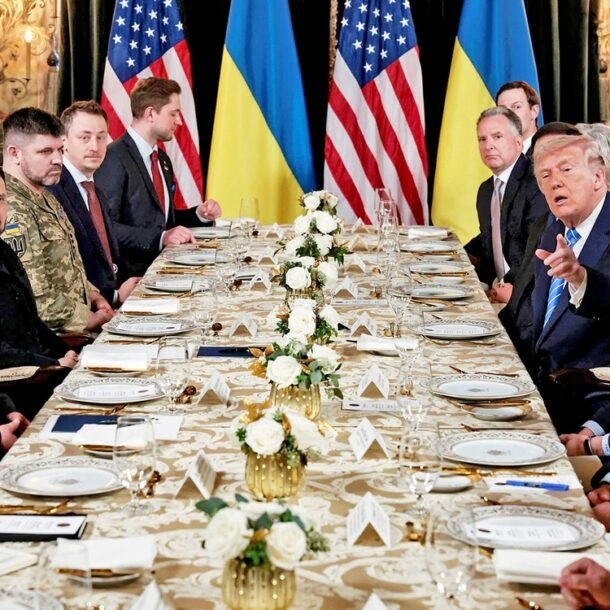 hoa-binh-cho-ukraine:-dang-do-o-mar-a-lago