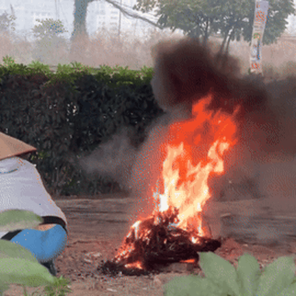 van-‘tien-tay-dot-rac’-ngay-giua-nhung-ngay-o-nhiem-khong-khi