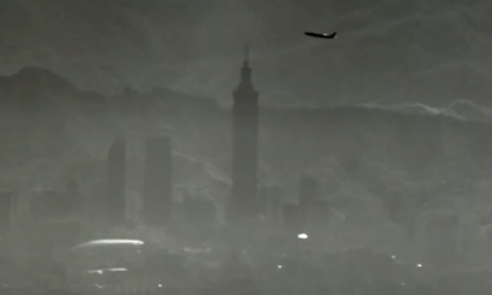 quan-doi-trung-quoc-dang-video-canh-tuong-thanh-pho-dai-bac