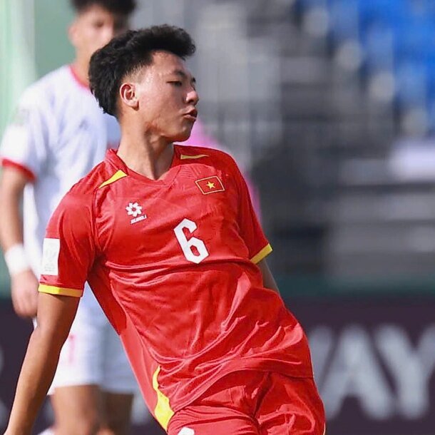 tien-ve-thai-son-tiet-lo-chien-thuat-dau-u23-kyrgyzstan