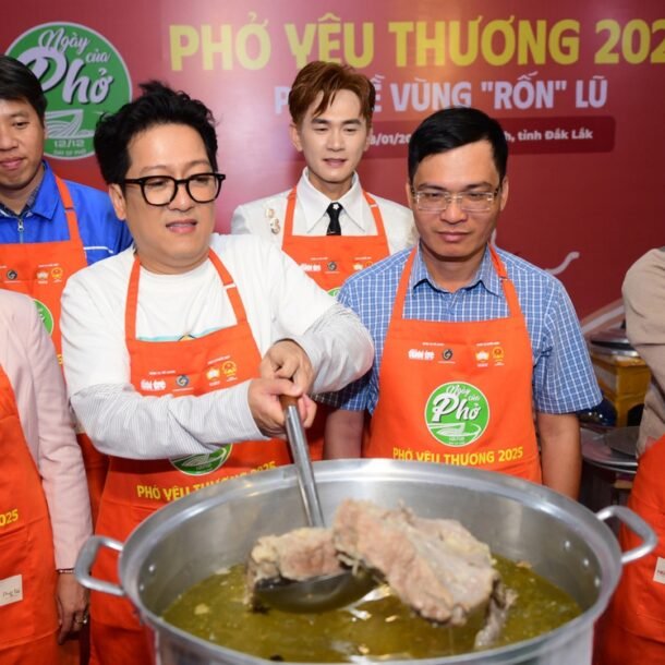 mang-pho-yeu-thuong-den-vung-ron-lu