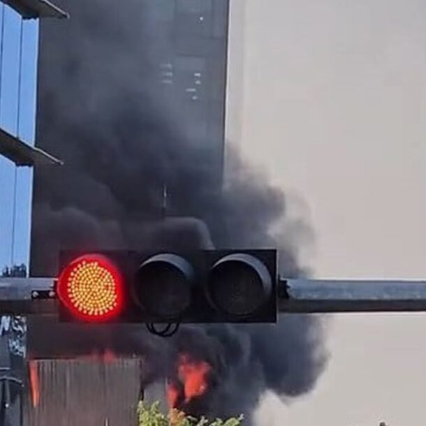 chay-o-san-thuong-toa-nha-tren-duong-le-thanh-ton