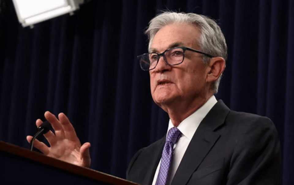 chu-tich-fed-bi-dieu-tra-hinh-su