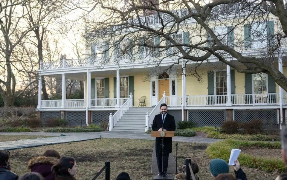 roi-can-ho-1-phong-ngu-thuong-xuyen-ngap-nuoc,-thi-truong-new-york-chuyen-vao-dinh-thu-thi-truong