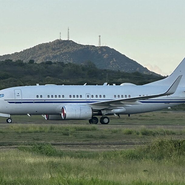 chien-dau-co-my-‘gia-dang-may-bay-dan-su’-tap-kich-xuong-ma-tuy