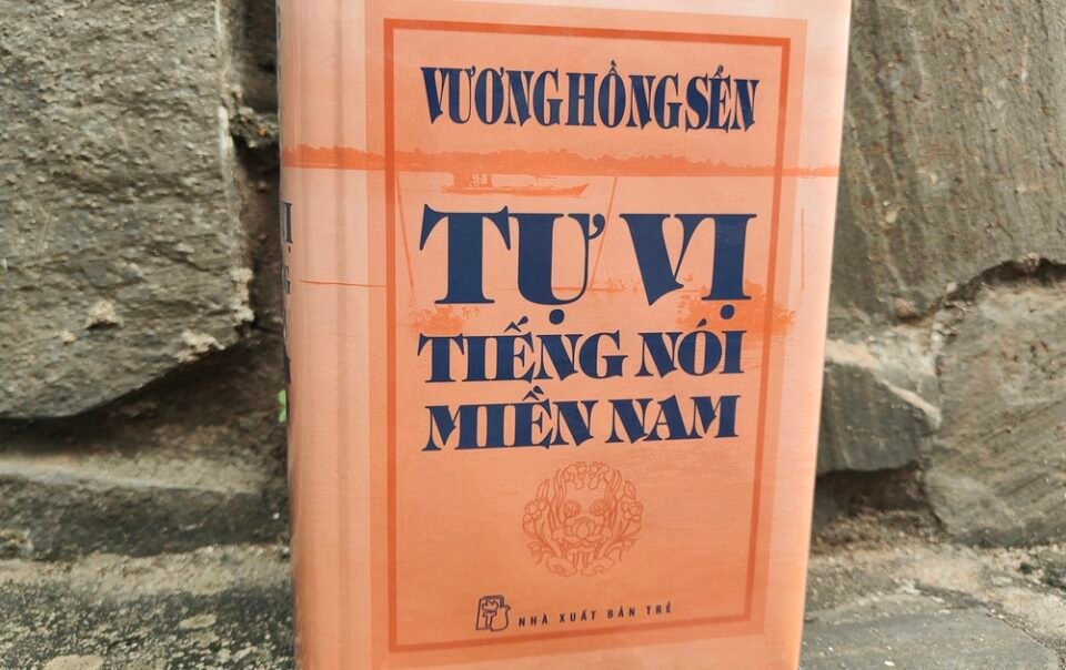 cuon-sach-tam-huyet-hon-40-nam-cua-nha-khao-cuu-vuong-hong-sen