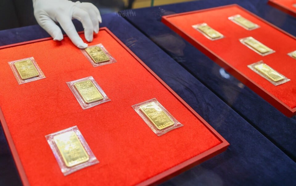 gia-vang-hom-nay-13/1/2026-tru-vung-moc-dinh-cao-162-trieu/luong