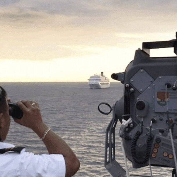 cuop-bien-lai-hoanh-hanh-–-ky-cuoi:-tu-sung-am-thanh-den-ve-tinh-chong-cuop-bien