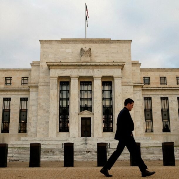 fed-doi-mat-khung-hoang-chua-tung-co