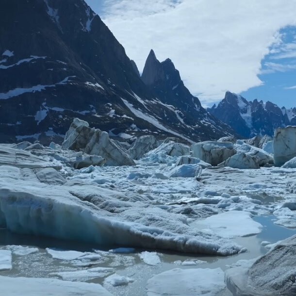 chi-9%-nguoi-my-ung-ho-ong-trump-thau-tom-greenland-bang-vu-luc