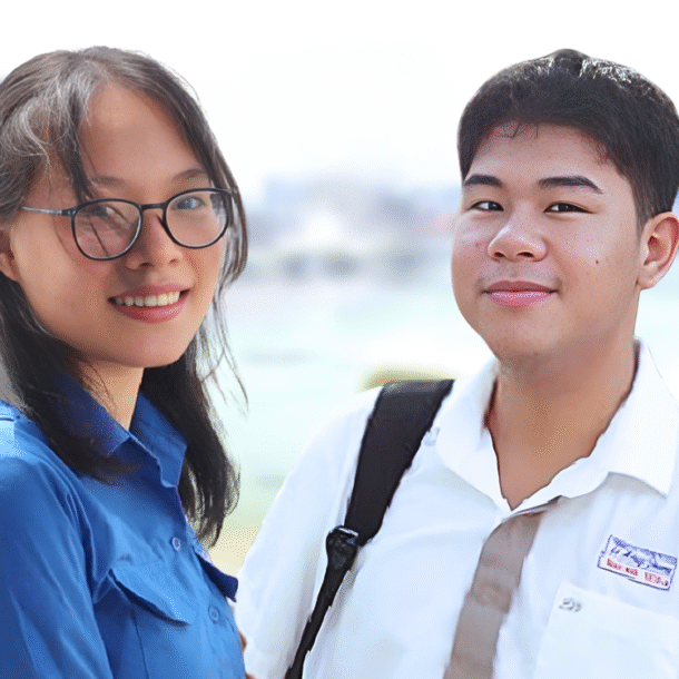 cung-luc-hoc,-thi-may-ngoai-ngu,-nhieu-ban-tre-co-‘bi-kip’