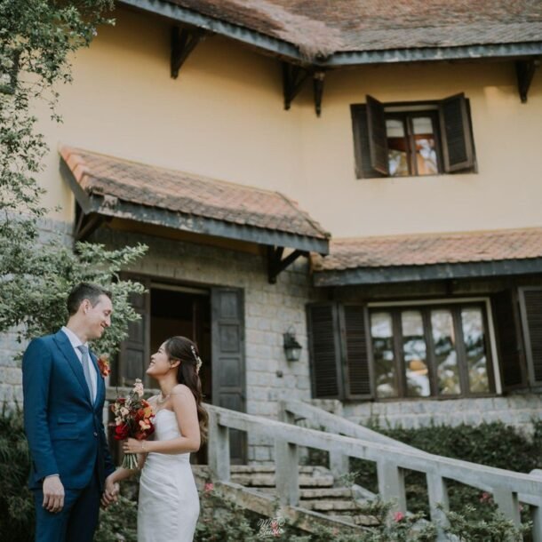 tiec-cuoi-trong-san-vuon-biet-thu-phap-co