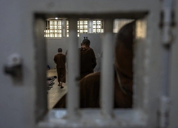 1.500-thanh-vien-khung-bo-is-tron-thoat-khoi-nha-tu-o-syria