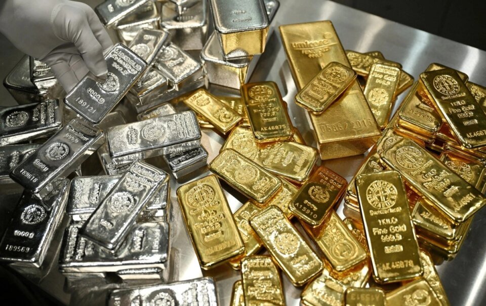 gia-vang,-bac-the-gioi-tiep-tuc-tang