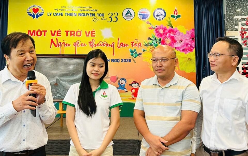 nguoi-quang-ngai-giup-nhau-‘ve-que-minh-an-tet’