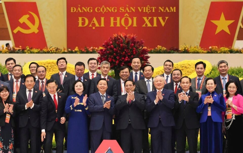 hom-nay,-dai-hoi-xiv-cua-dang-thao-luan-tai-hoi-truong-cac-noi-dung-van-kien